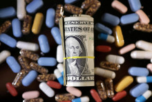 Americký prezident Donald Trump sa listami obrátil na riaditeľov 17 veľkých farmaceutických firiem. FOTO: Reuters