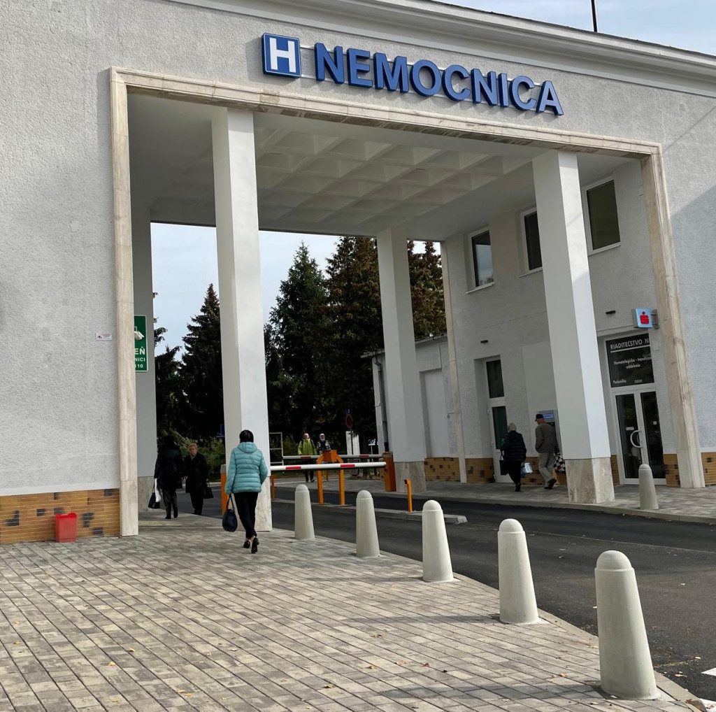 Bojnická nemocnica pôvodne vypovedala zmluvu súkromnej poisťovni 30. mája.