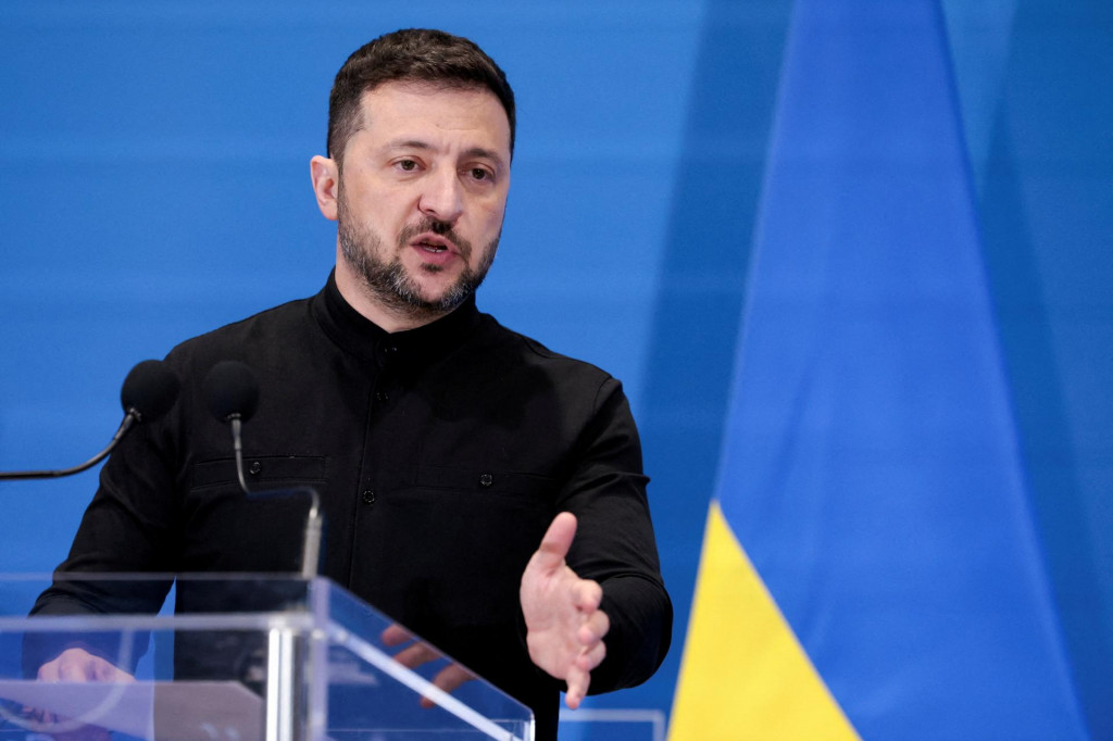 Ukrajinský prezident Volodymyr Zelenskyj vyzval na väčší tlak na Moskvu. FOTO: REUTERS
