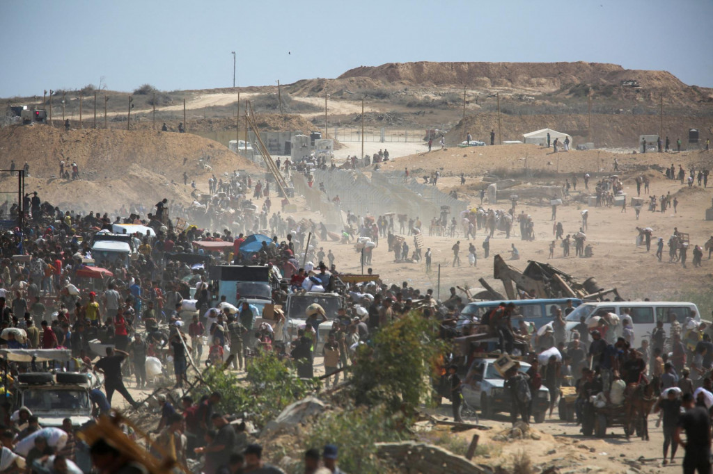 Značná časť obyvateľstva v Pásme Gazy čelí podľa medzinárodných organizácií podvýžive a hladovaniu. FOTO: Reuters