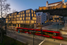Na snímke je projekt Vydrica developera Lucron, pod Bratislavským hradom. ILUSTRAČNÉ FOTO: Archív