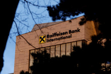 Rozhodnutie súdu tak zvyšuje šance pre RBI na odchod z ruského trhu. Banka uviedla, že na tom pracuje viac než tri roky. FOTO: REUTERS