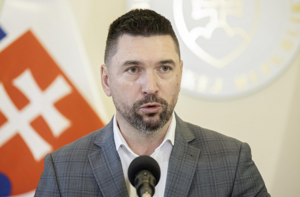 Na snímke minister pôdohospodárstva a rozvoja vidieka SR Richard Takáč (Smer-SD). FOTO: TASR/Martin Baumann