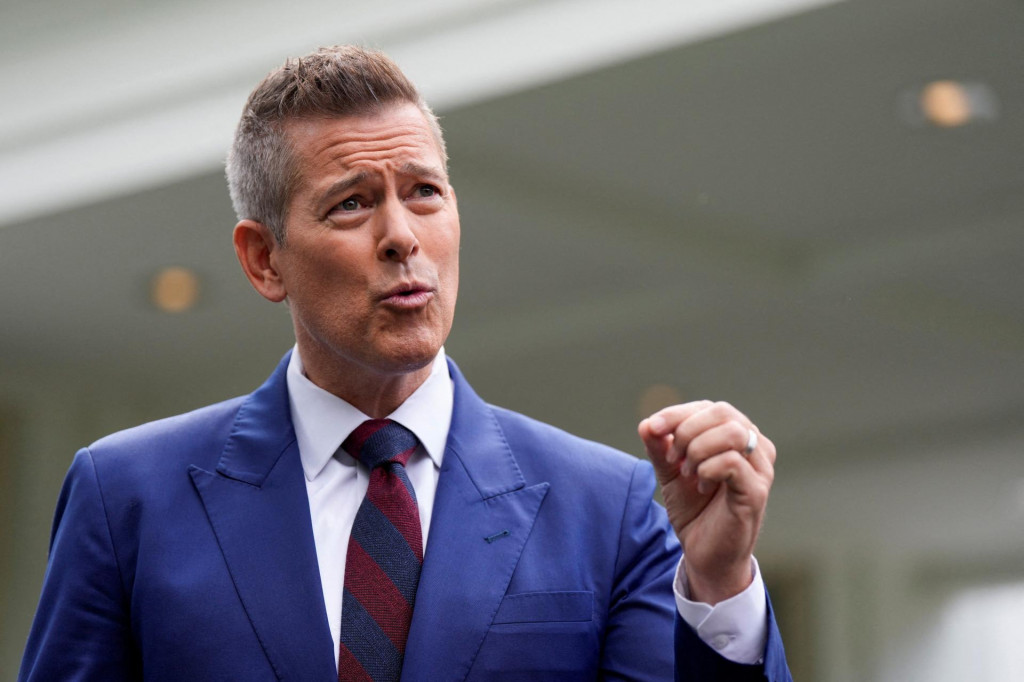 Dočasný riaditeľ NASA a minister dopravy Sean Duffy hovorí o jadrovom reaktore na Mesiaci. FOTO: Reuters