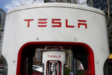 Tesla v septembri na veľtrh nepríde, pretože sa tak rozhodla, uviedol organizátor s tým, že nevie, aké dôvody viedli k tomuto rozhodnutiu. FOTO: REUTERS