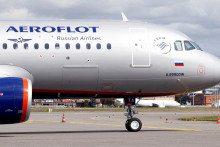 Logo ruskej vlajkovej leteckej spoločnosti Aeroflot je vidieť na lietadle Airbus A320-200. FOTO: Reuters
