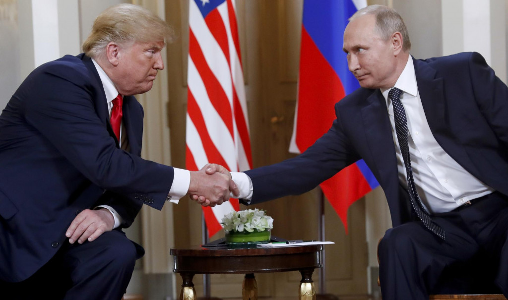 Ruský prezident Vladimir Putin a prezident USA Donald Trump sa v piatok 15. augusta stretnú na Aljaške, aby hovorili o možnostiach ukončenia konfliktu na Ukrajine. FOTO: TASR/AP