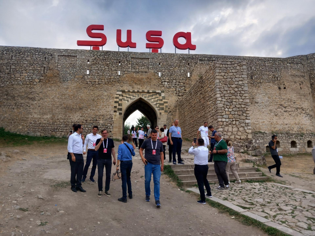 V historickom azerbajdžanskom meste Šuša si v júli dali zraz experti na umelú inteligenciu z krajín globálneho juhu, ale aj z USA či Európy. FOTO: HN/Pavel Novotný