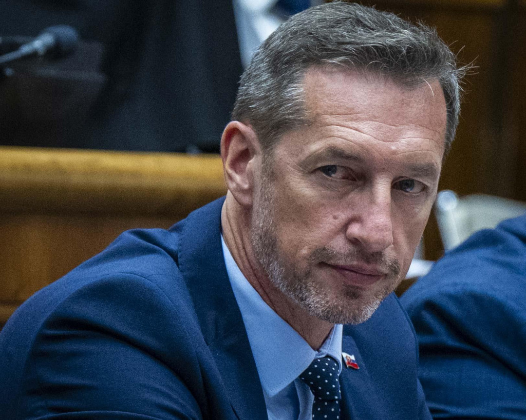 Na sn&iacute;mke poslanec N&aacute;rodnej rady SR a predseda KDH Milan Majersk&yacute; počas rokovania 33. sch&ocirc;dze NR SR 1. apr&iacute;la 2025 v Bratislave. FOTO: TASR