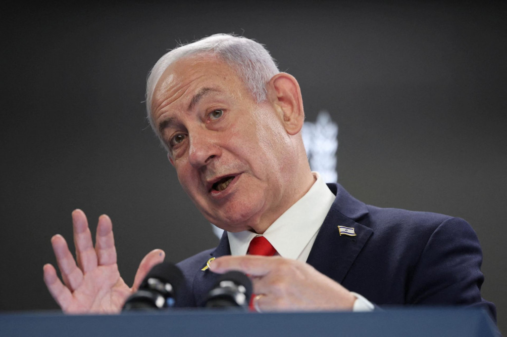 Agentúra AFP pripomína, že Netanjahu už v minulosti využíval videá cielené na obyvateľov krajín, s ktorými má Izrael spory, a vyzýval v nich tamojších obyvateľov, aby vzali veci do vlastných rúk. FOTO: REUTERS