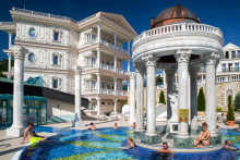 Choroby pohybového ústrojenstva sú dlhodobo výrazne prevažujúcou indikáciou kúpeľnej liečby u dospelých. FOTO: Dreamstime