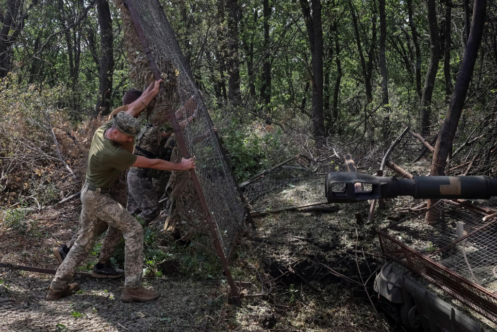 Ilustračná snímka ukrajinských vojakov z Doneckej oblasti na Ukrajine. FOTO: REUTERS