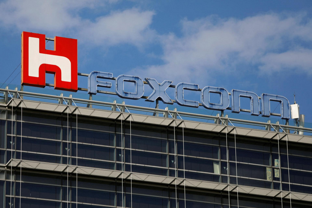 Taiwanskej spoločnosti Foxconn vzrástol v druhom štvrťroku čistý zisk o 27 percent. FOTO: Reuters