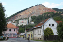 Na snímke je Tisovec v okrese Rimavská Sobota. Byty tam patria do desiatky najlacnejších miest na Slovensku.

FOTO: HN/Peter Mayer