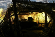 Ukrajinský vojak neďaleko mesta Pokrovsk. FOTO: Reuters