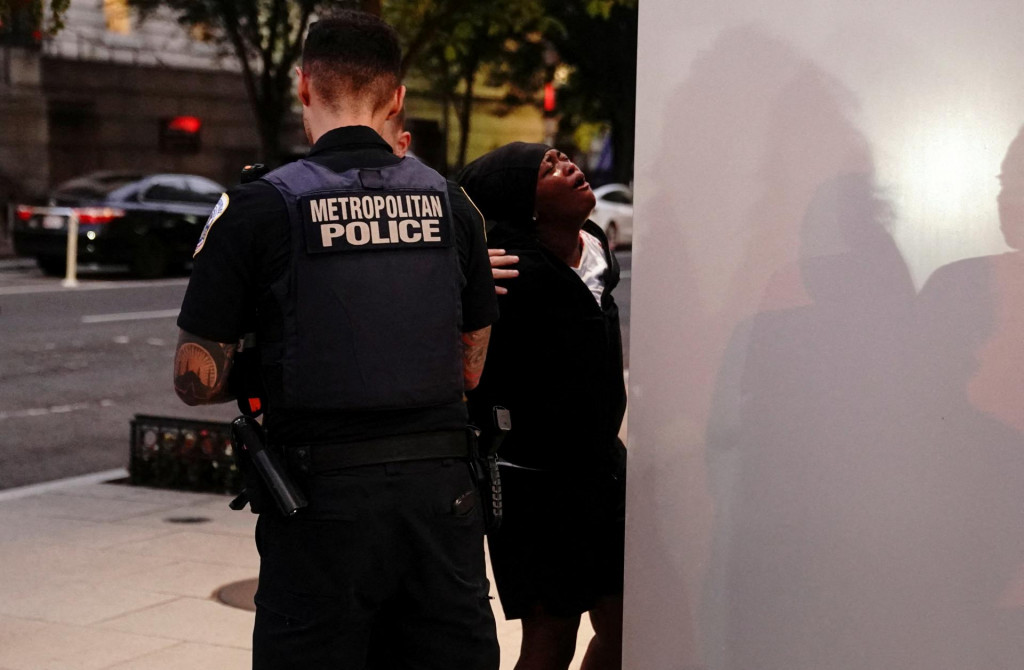 Polícia vo Washingtone. FOTO: Reuters