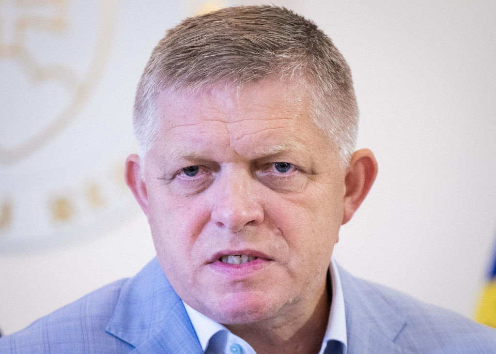 Predseda vlády Robert Fico chce budúci týždeň rokovať s dôchodcovskými správcovskými spoločnosťami. FOTO: TASR/J. Kotian