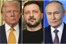 Zľava americký prezident Donald Trump, ukrajinský prezident Volodymyr Zelenskyj a ruský prezident Vladimir Putin. FOTO: TASR/AP