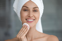 Čistenie pleti je Alfa a Omega.