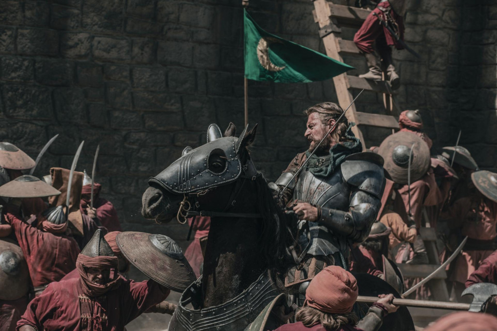 Nedeľné večery na Jednotke obsadí veľkolepý historický seriál Strážcovia koruny.