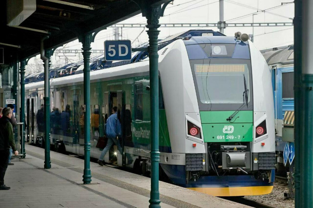 Hybridné vlaky od Škodovky už v Česku jazdia.
FOTO: MAFRA/Martin Polívka