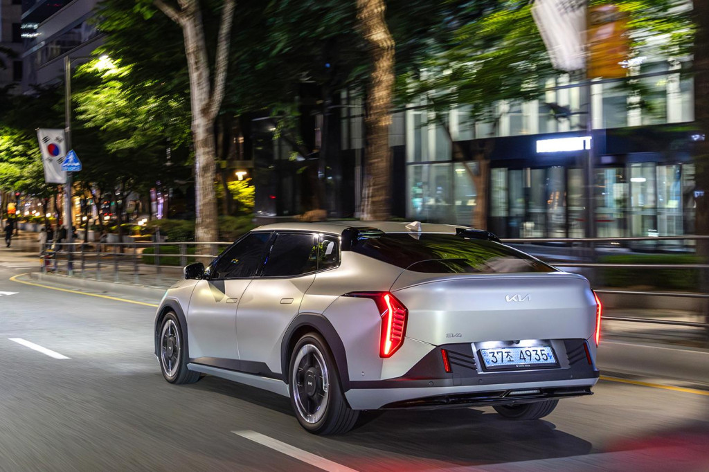 Elektrický automobil Kia EV4 sedan. FOTO: Kia