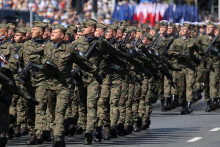 Vojaci poľskej armády. FOTO: Reuters