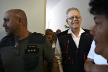 Na snímke uprostred obžalovaný lekár Peter Lipták. 

FOTO: TASR/P. Neubauer
