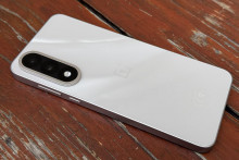 OnePlus Nord 5 prichádza na európske trhy s nižšou kapacitou batérie ako jeho čínska verzia.