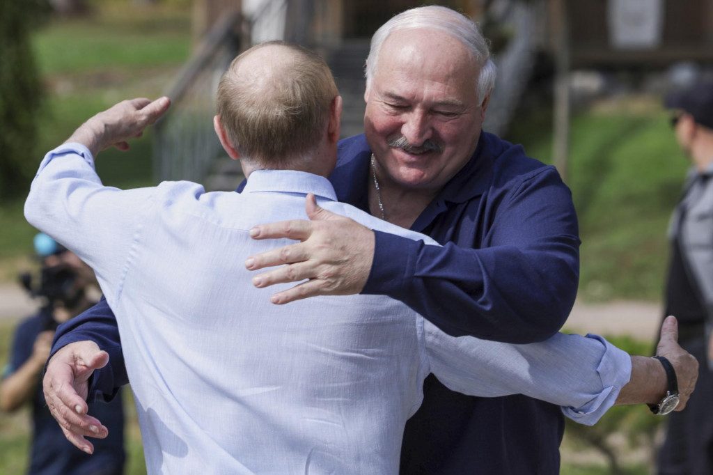 Ruský prezident Vladimir Putin a bieloruský prezident Alexandr Lukašenko. FOTO: TASR/AP