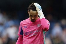 Sklesnutý James Trafford z Manchestru City po zápase. FOTO: REUTERS