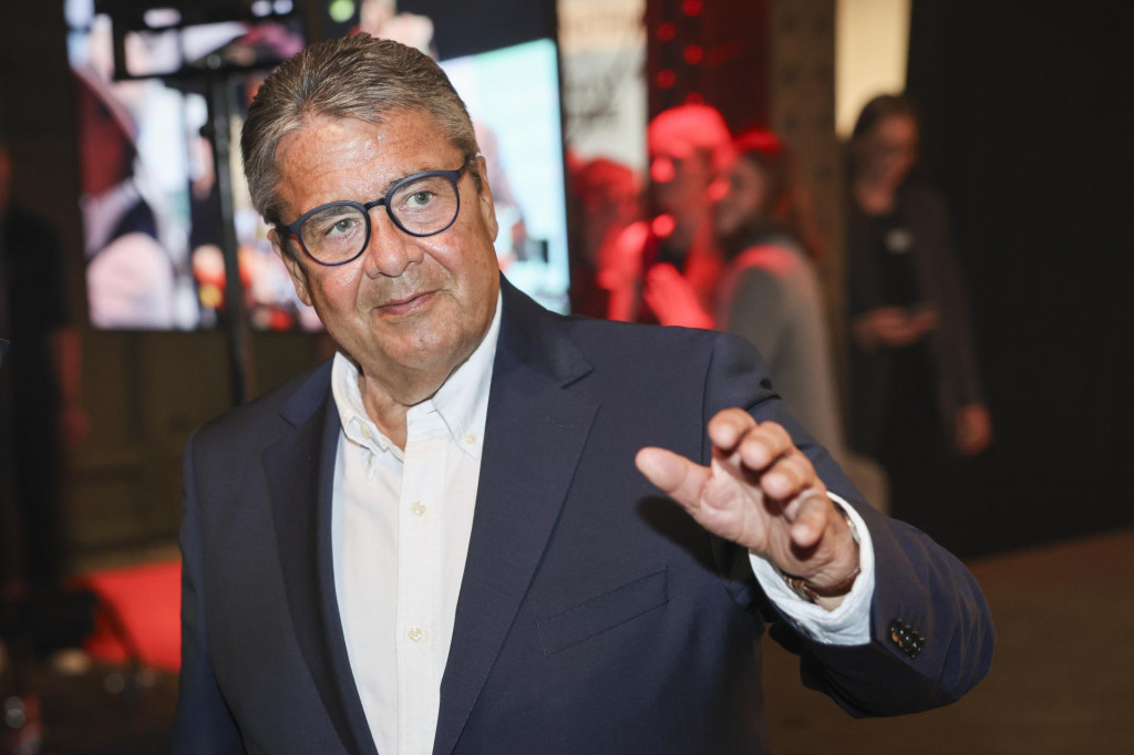 Na archívnej snímke z 28. apríla 2025 vtedajší nemecký minister zahraničných vecí Sigmar Gabriel. FOTO: TASR/DPA