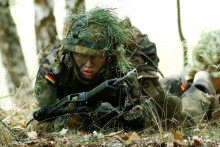 Vojak nemeckých ozbrojených síl Bundeswehru. FOTO: Reuters