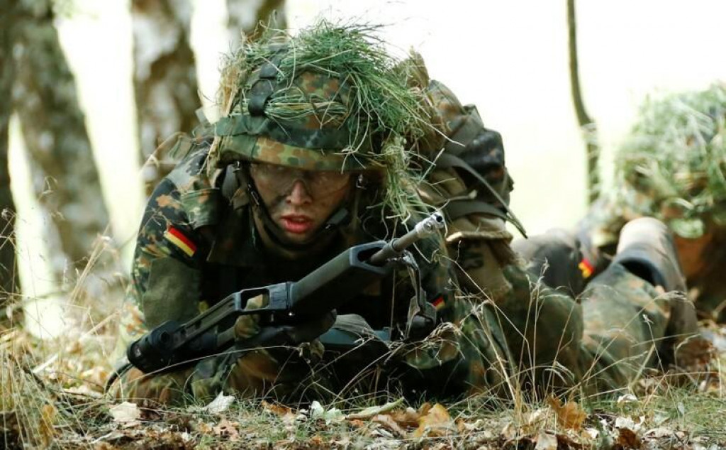 Vojak nemeckých ozbrojených síl Bundeswehru. FOTO: Reuters
