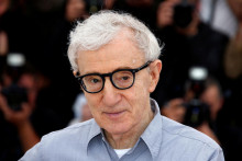 FILE PHOTO: Director Woody Allen poses during a photocall for the film ”Cafe Society” out of competition, before the opening of the 69th Cannes Film Festival in Cannes, France, May 11, 2016. REUTERS/Eric Gaillard