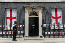 Anglické vlajky. FOTO: Reuters