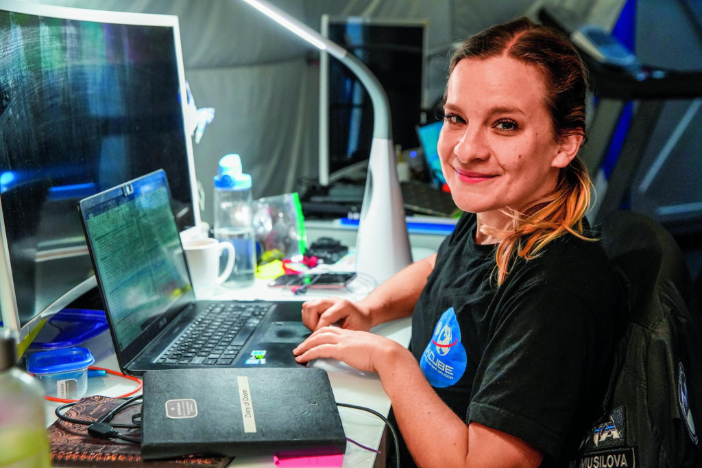 Dr. Michaela Musilová, PhD., slovenská astrobiologička, výskumníčka, riaditeľka simulovaných misií na Mars a Mesiac na výskumnej stanici HI-SEAS v USA

FOTO: archív Michaely Musilovej