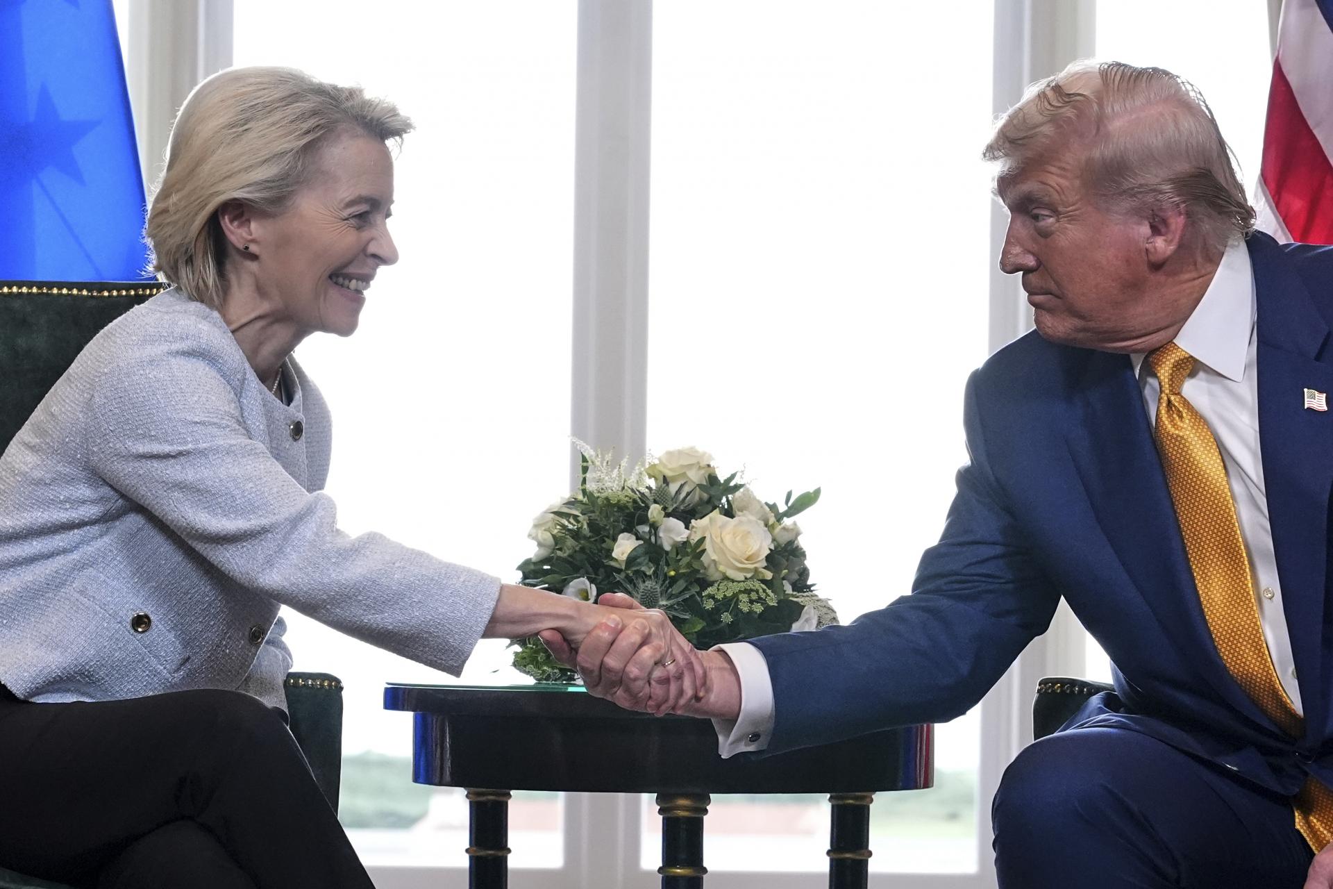 Nemecké firmy kritizujú colnú dohodu EÚ a USA, žiadajú tvrdší postup Bruselu