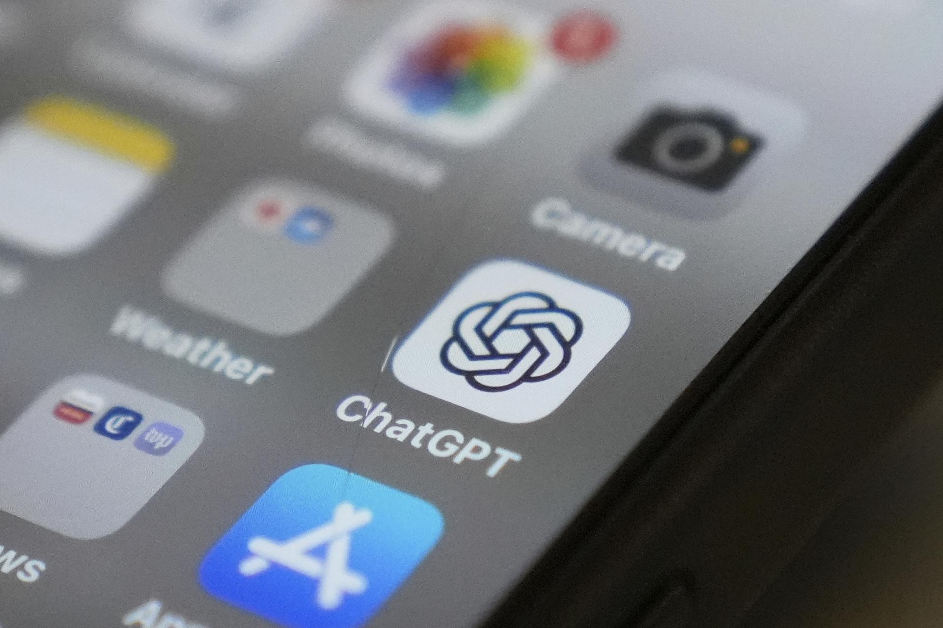 Manželia z USA žalujú OpenAI. Četbot ChatGPT podľa nich podnietil syna k samovražde