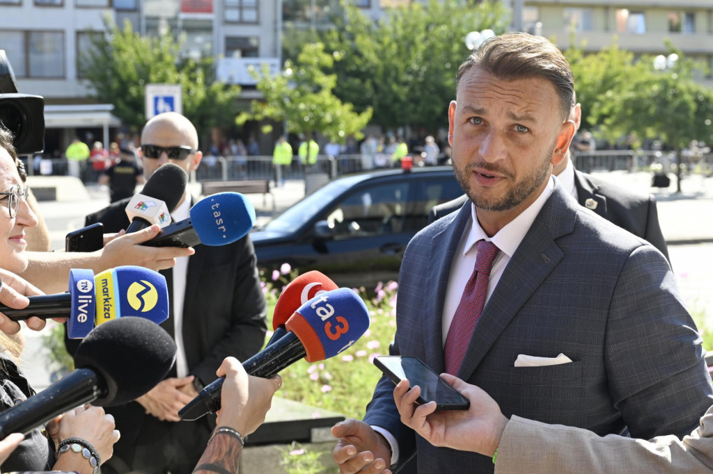 Na snímke minister vnútra Matúš Šutaj Eštok (Hlas-SD) pred výjazdovým rokovaním vlády v stredu 27. augusta 2025 v Senici. FOTO: TASR/Pavel Neubauer