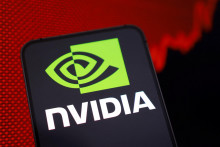 V centre pozornosti investorov boli štvrťročné výsledky výrobcu čipov Nvidia, ktoré síce zaostali za očakávaniami, ale potvrdili, že výdavky súvisiace s umelou inteligenciou zostávajú na vysokej úrovni. FOTO: Reuters