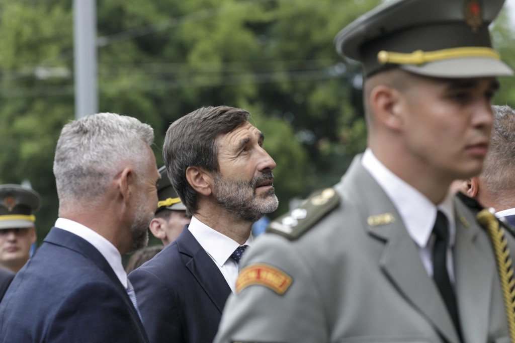Minister zahraničných vecí a európskych záležitostí Juraj Blanár počas pietnej spomienky Konfederácie politických väzňov Slovenska na obete okupácie Československa. FOTO: TASR/Dano Veselský