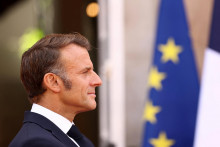 Macron v rozhovore pre televíznu stanicu LCI minulý týždeň varoval európskych lídrov, aby nedôverovali Putinovi. FOTO: REUTERS