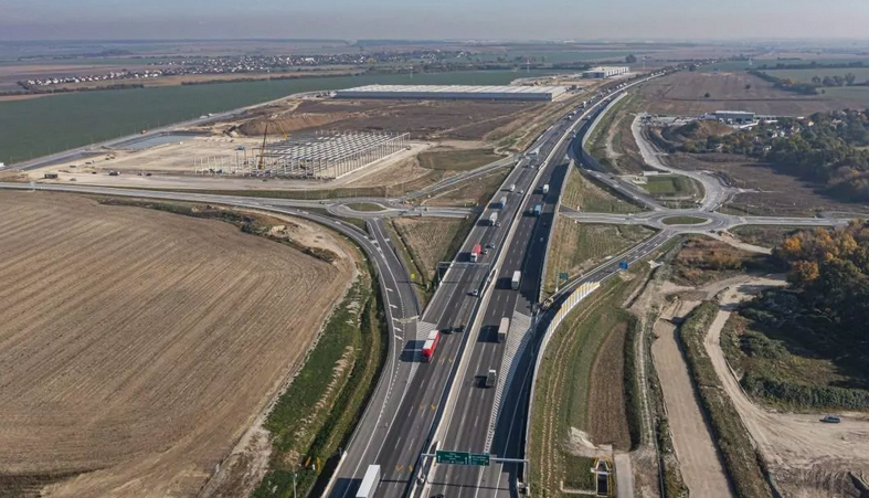 Uzávera D1 pri Bratislave sa skončila, križovatka Bernolákovo slúži motoristom