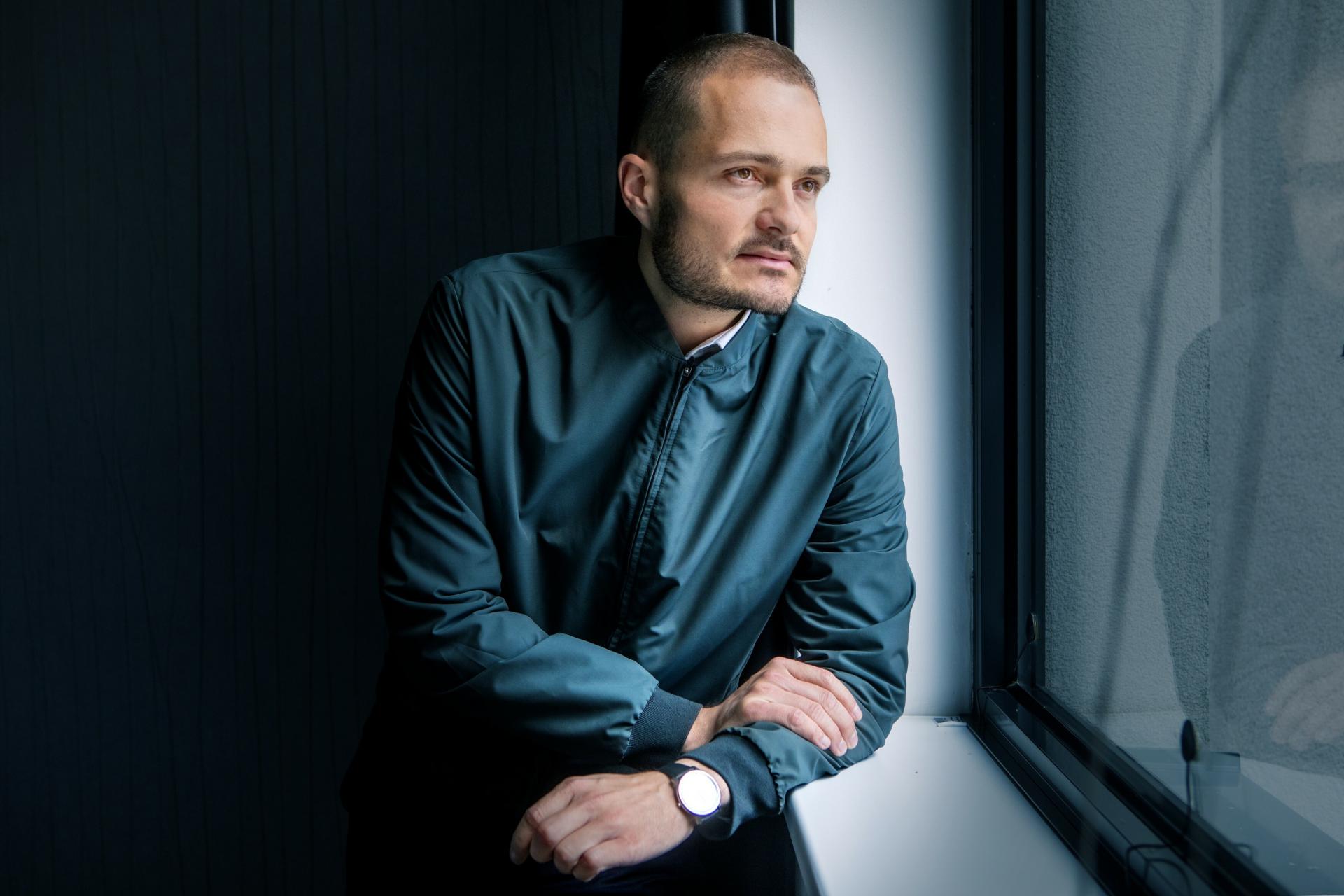 Najbohatším Čechom je podľa Eura zbrojár Strnad, ktorý zosadil Křetínskeho