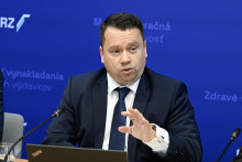 Na snímke predseda RRZ Ján Tóth počas tlačovej konferencie Rady pre rozpočtovú zodpovednosť (RRZ) o hodnotení Návrhu rozpočtu verejnej správy na roky 2025 až 2027. V Bratislave 14. novembra 2024. FOTO TASR - Pavel Neubauer






FOTO: Pavel Neubauer