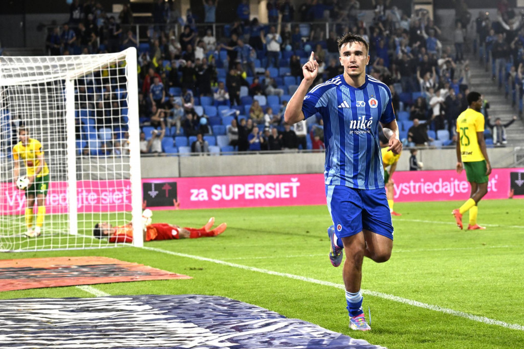S trhovou hodnotou na úrovni osem miliónov eur je David Strelec jasne najdrahším hráčom celej Niké ligy. A o kanoniera Slovana je už dlhšie veľký záujem aj v cudzine. FOTO: TASR/P. Neubauer