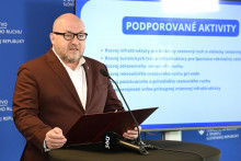 Na snímke minister cestovného ruchu a športu SR Rudolf Huliak (nezávislý). FOTO TASR 
