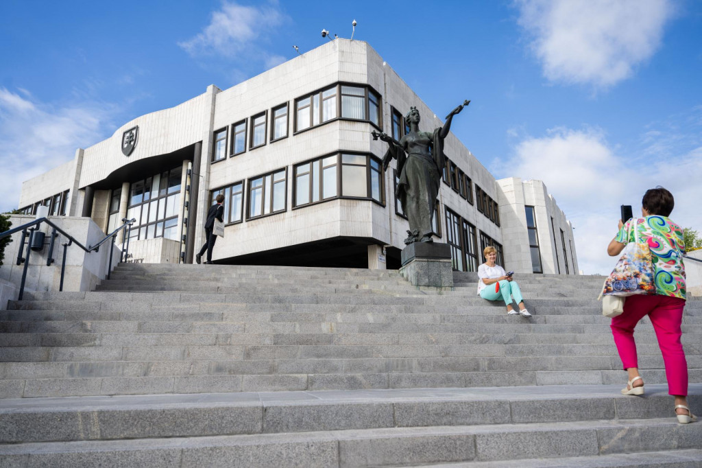 Hlavná hygienička Tatiana Červeňová zdôraznila potrebu dôkladnej hygieny rúk a dezinfekciu priestorov. FOTO: TASR/Jakub Kotian