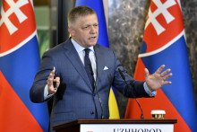 Na snímke predseda vlády Robert Fico počas tlačovej konferencie s ukrajinským prezidentom Volodymyrom Zelenským. FOTO: TASR/Roman Hanc